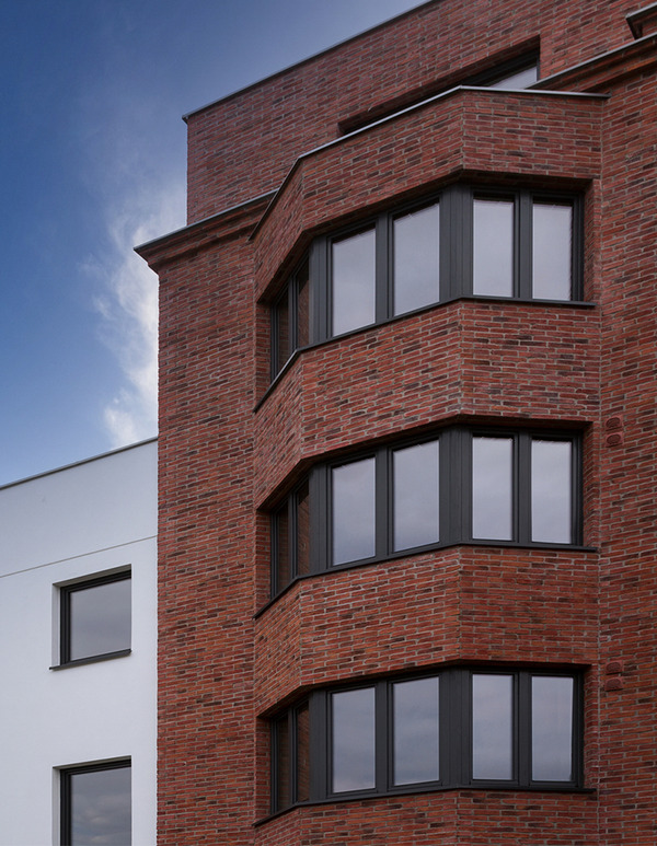 MILKE BRICK